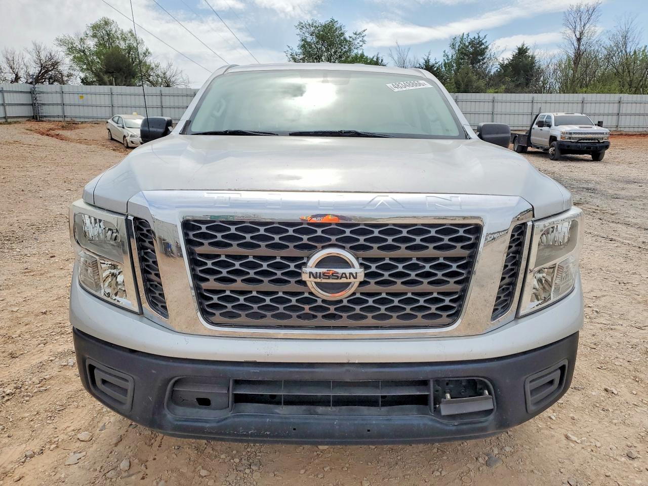 2017 Nissan Titan S