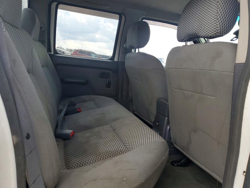 2002 Nissan Frontier XE-V6