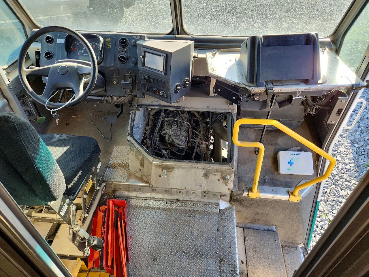 2015 Freightliner MT45G Delivery Truck