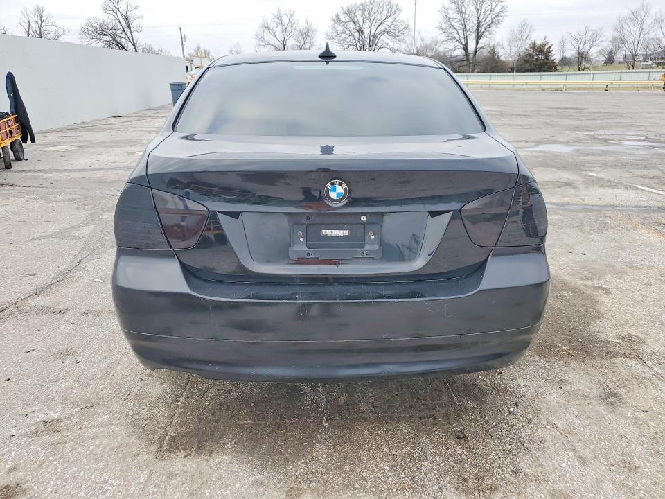 2006 BMW 330 i