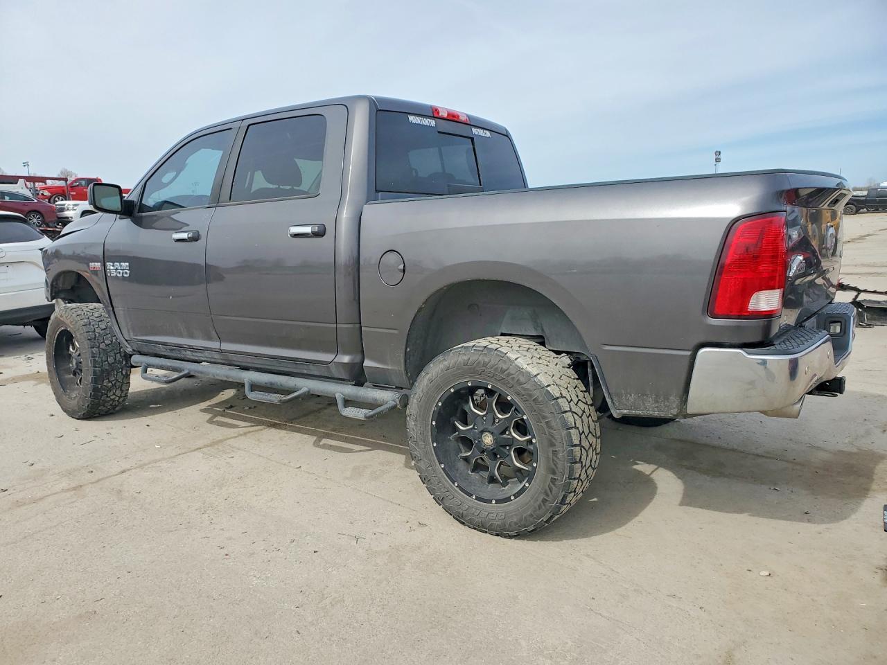 2016 Dodge RAM 1500 SLT