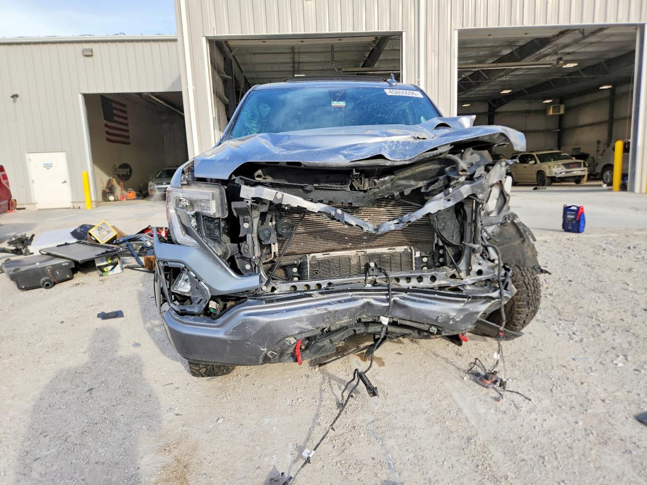 2021 GMC Sierra K1500 AT4