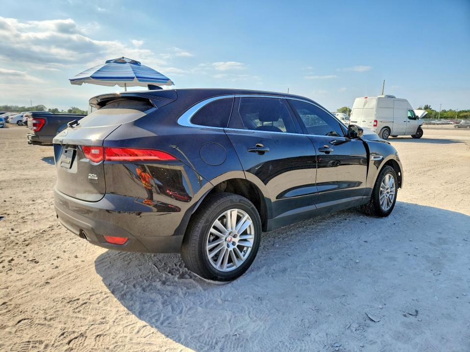 2020 Jaguar F-pace Prestige