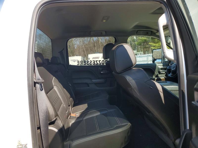 2019 GMC Sierra K2500 Denali