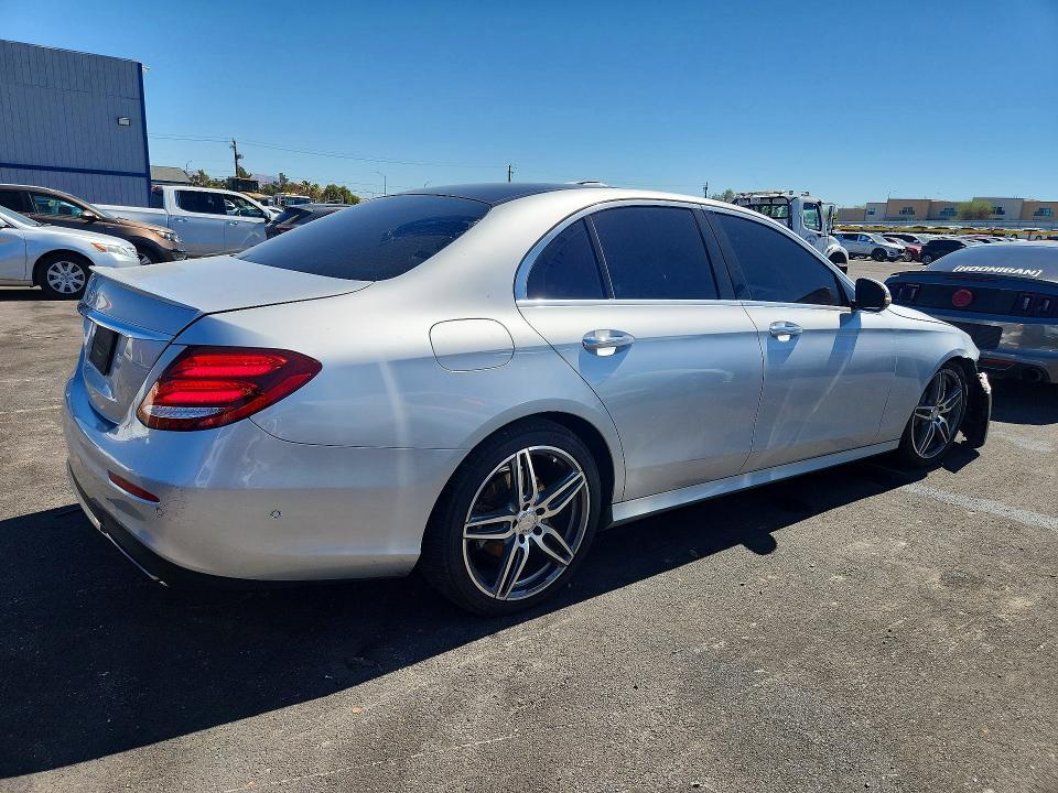 2017 Mercedes-Benz E 300