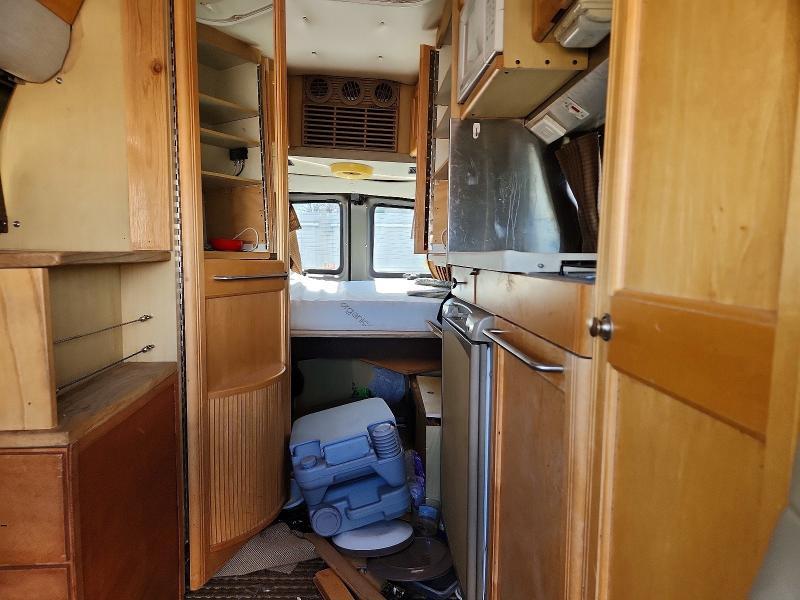 2004 Chev Express G3500