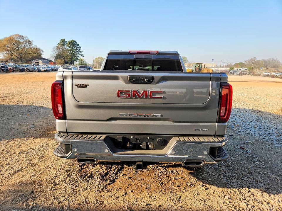 2025 GMC Sierra K1500 SLT