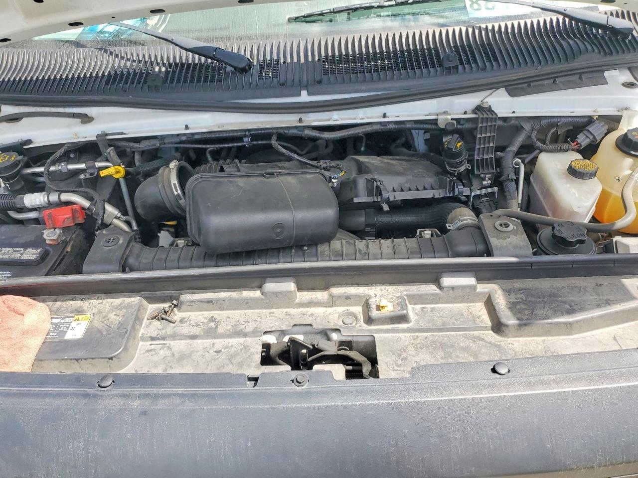 2022 Ford E350 BOX Truck