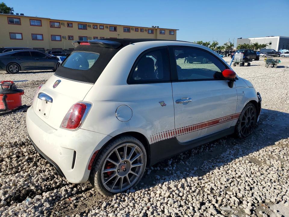 2015 Fiat 500 Abarth
