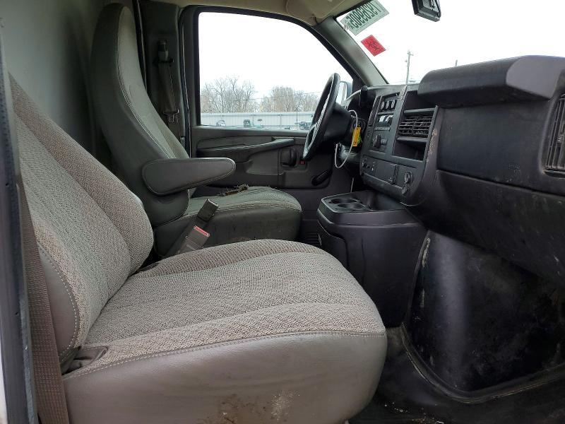 2015 Chevrolet Express Delivery Truck