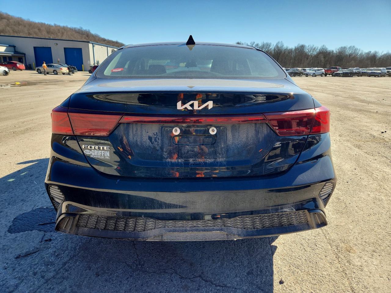 2023 KIA Forte lxs
