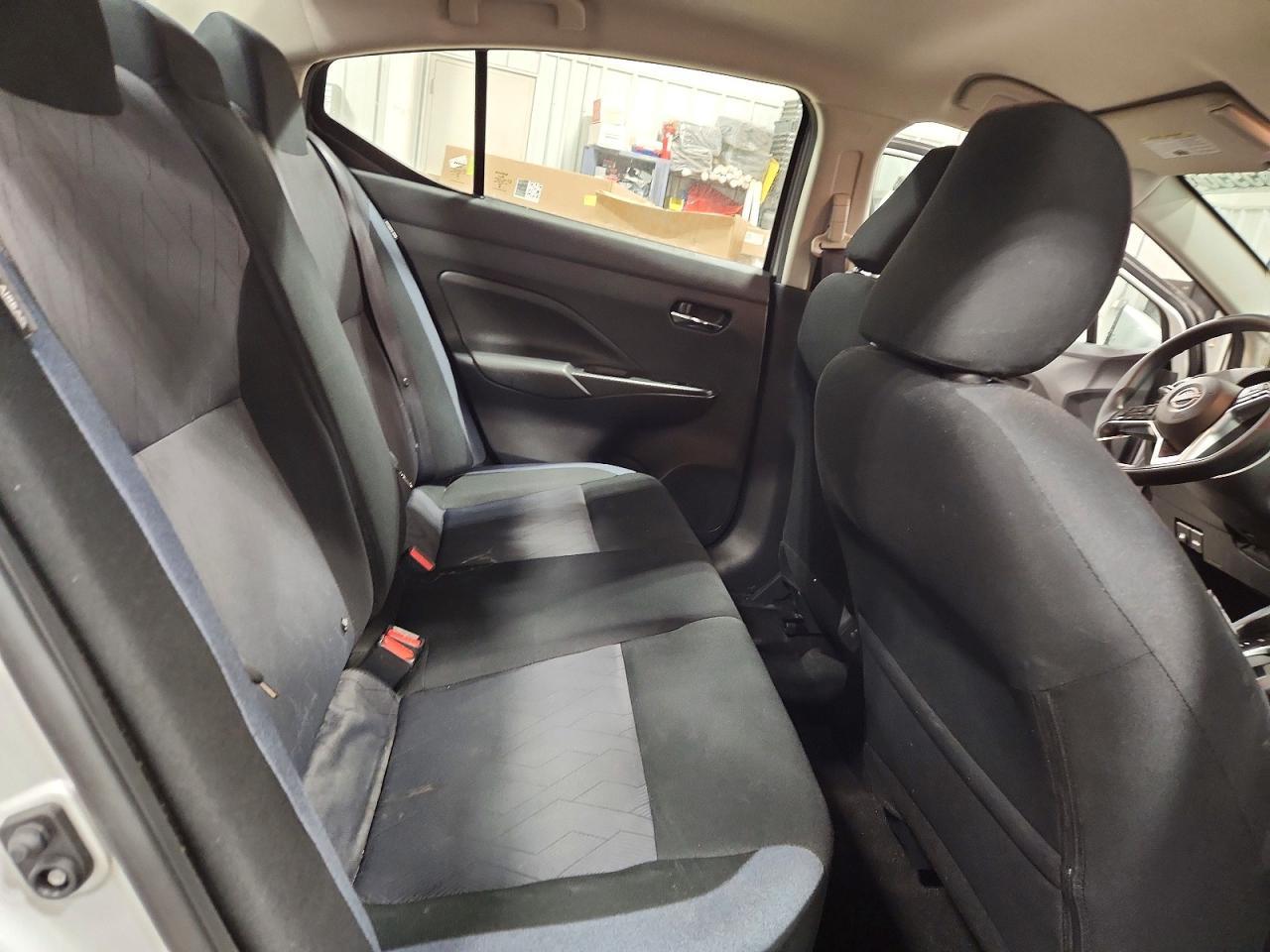 2025 Nissan Versa sv