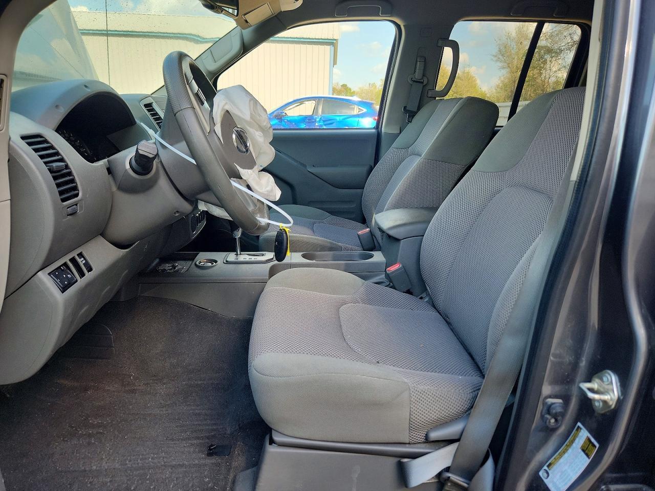2020 Nissan Frontier SV