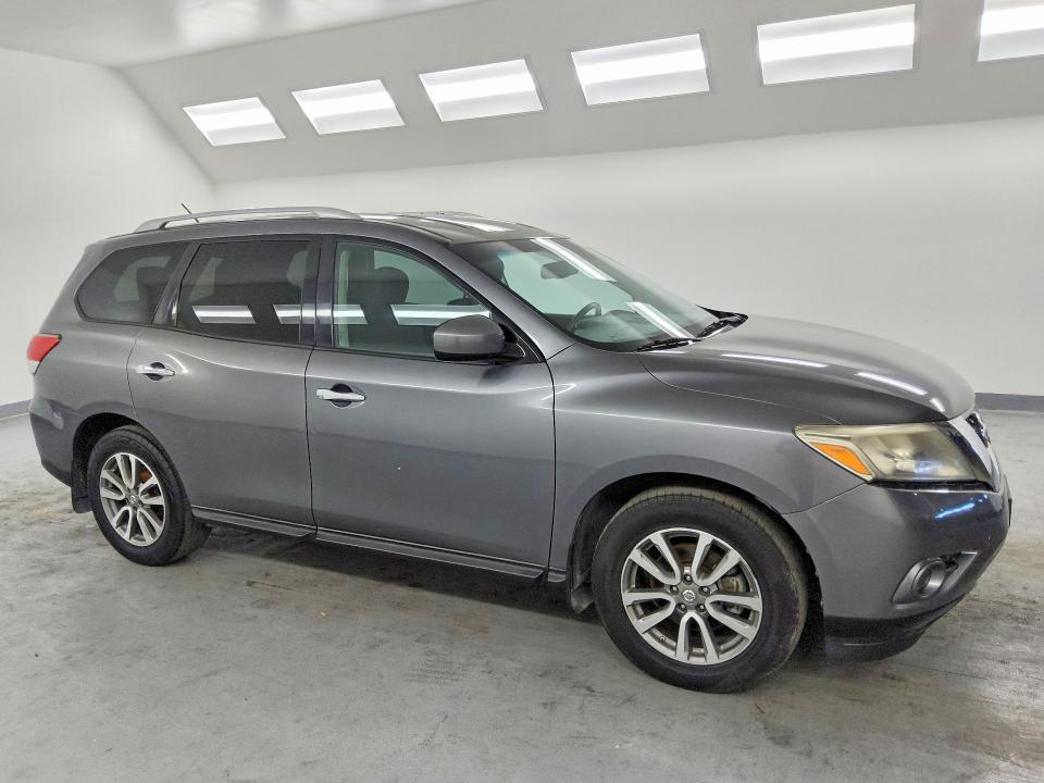 2016 Nissan Pathfinder s