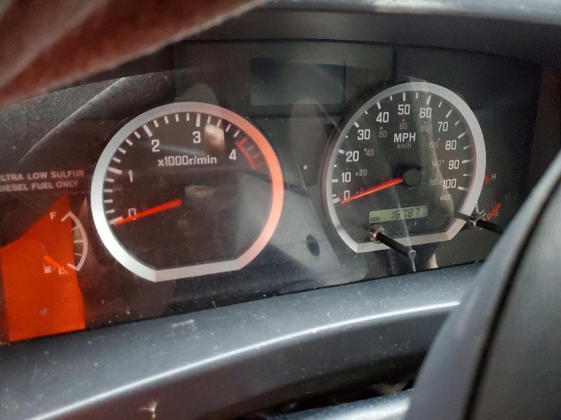 2014 Isuzu NPR Delivery Truck