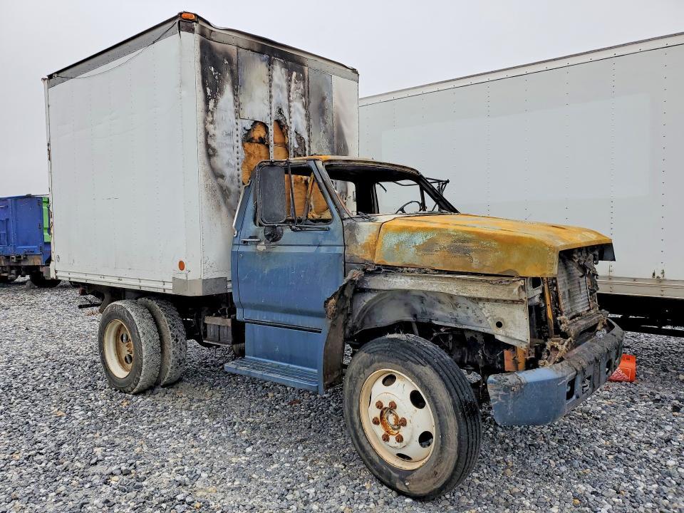 1993 Ford F700 BOX Truck
