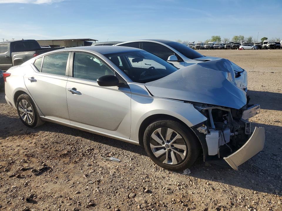 2024 Nissan Altima 2.5 s