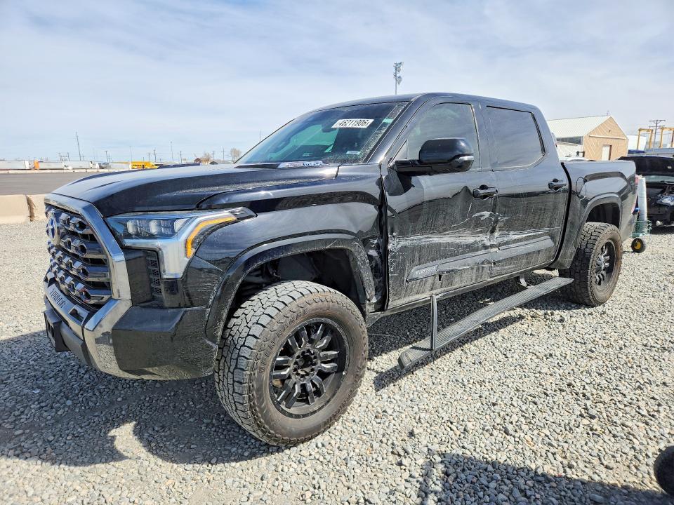 2024 Toyota Tundra Platinum HV