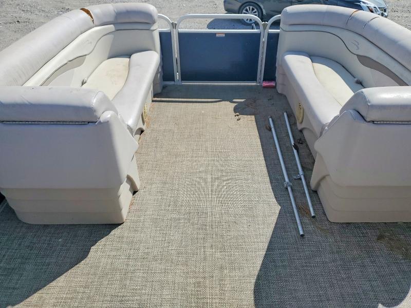 2014 Bennington Marine 24slx epp Tritoon-boat