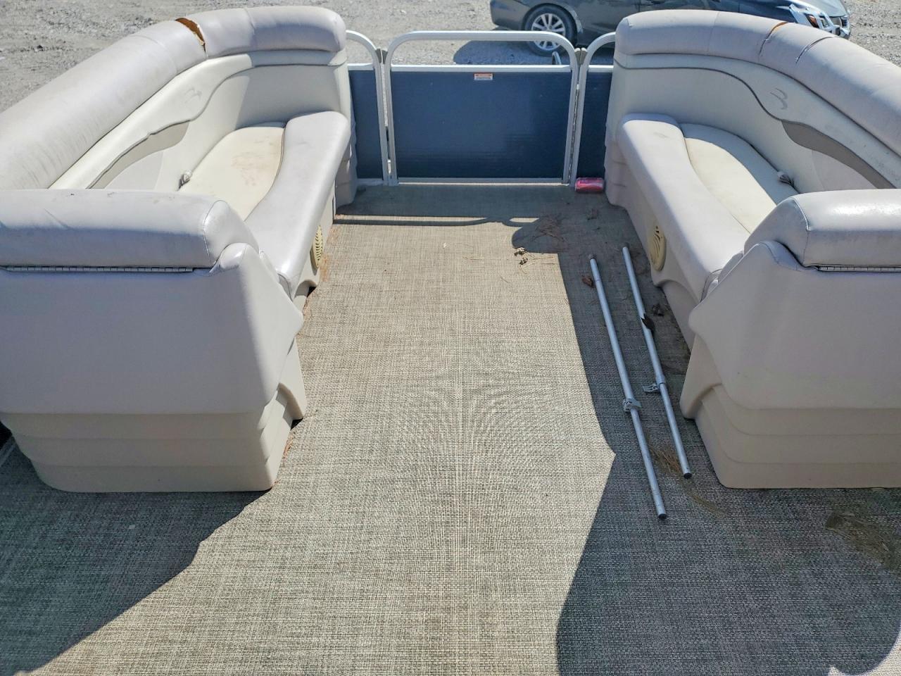2014 Bennington Marine 24SLX EPP Tritoon-Boat