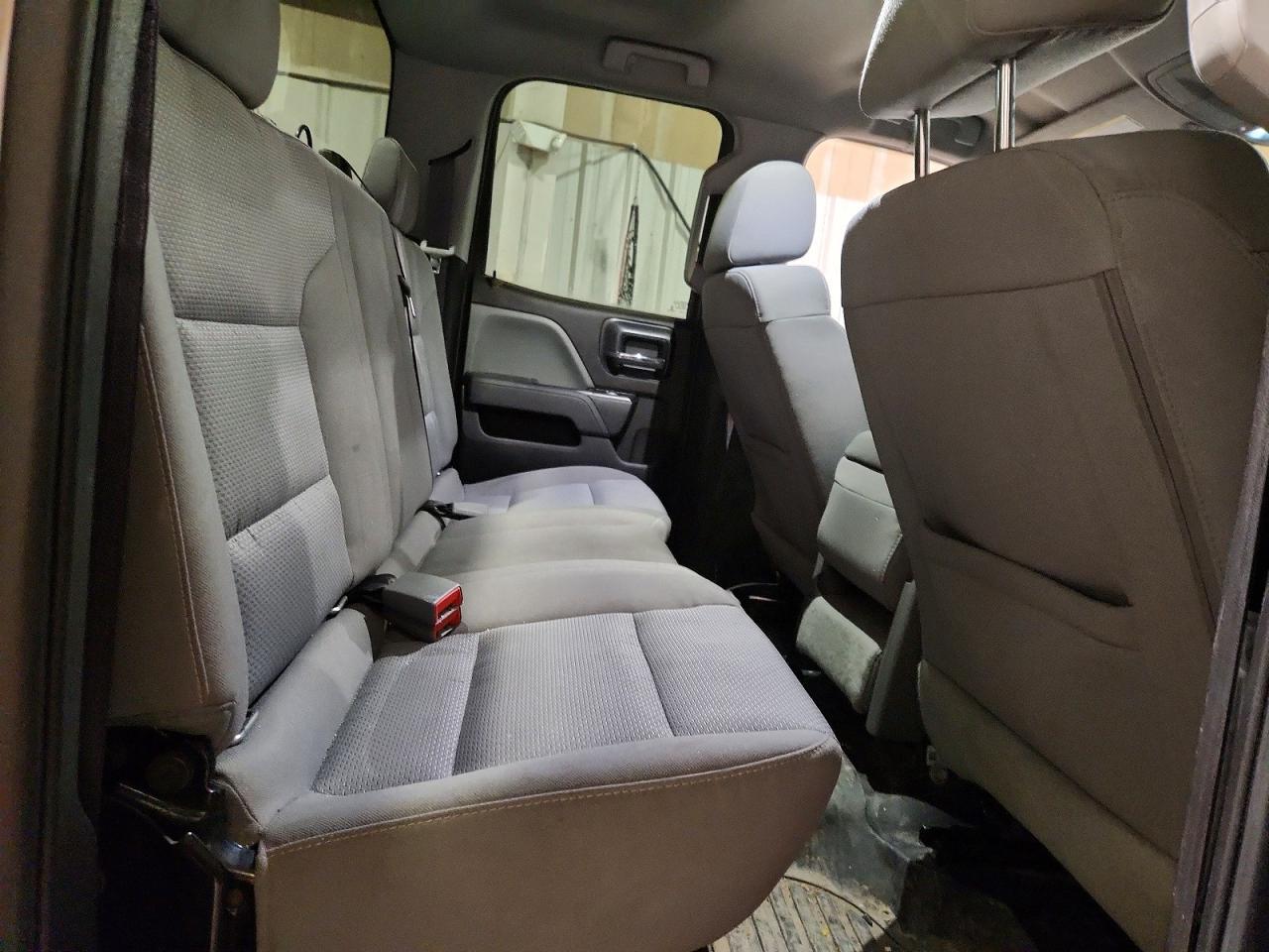 2017 Chev 1500 15 Crew 4X2
