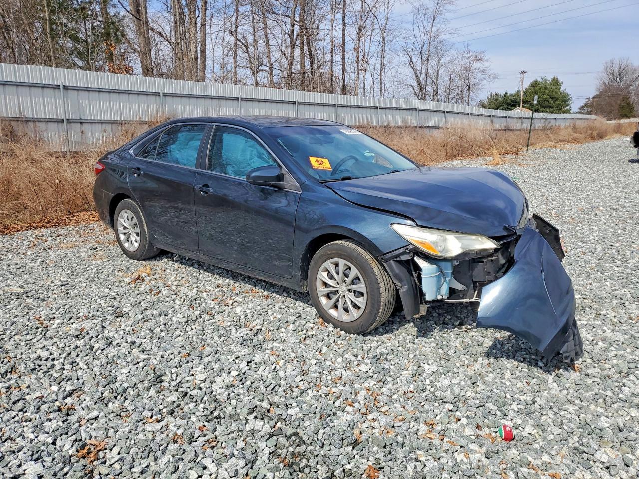 2015 Toyota Camry le