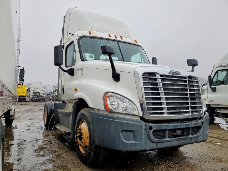 2016 Freightliner Cascadia 125 Semi Truck