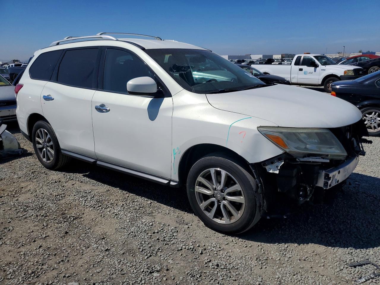 2013 Nissan Pathfinder s