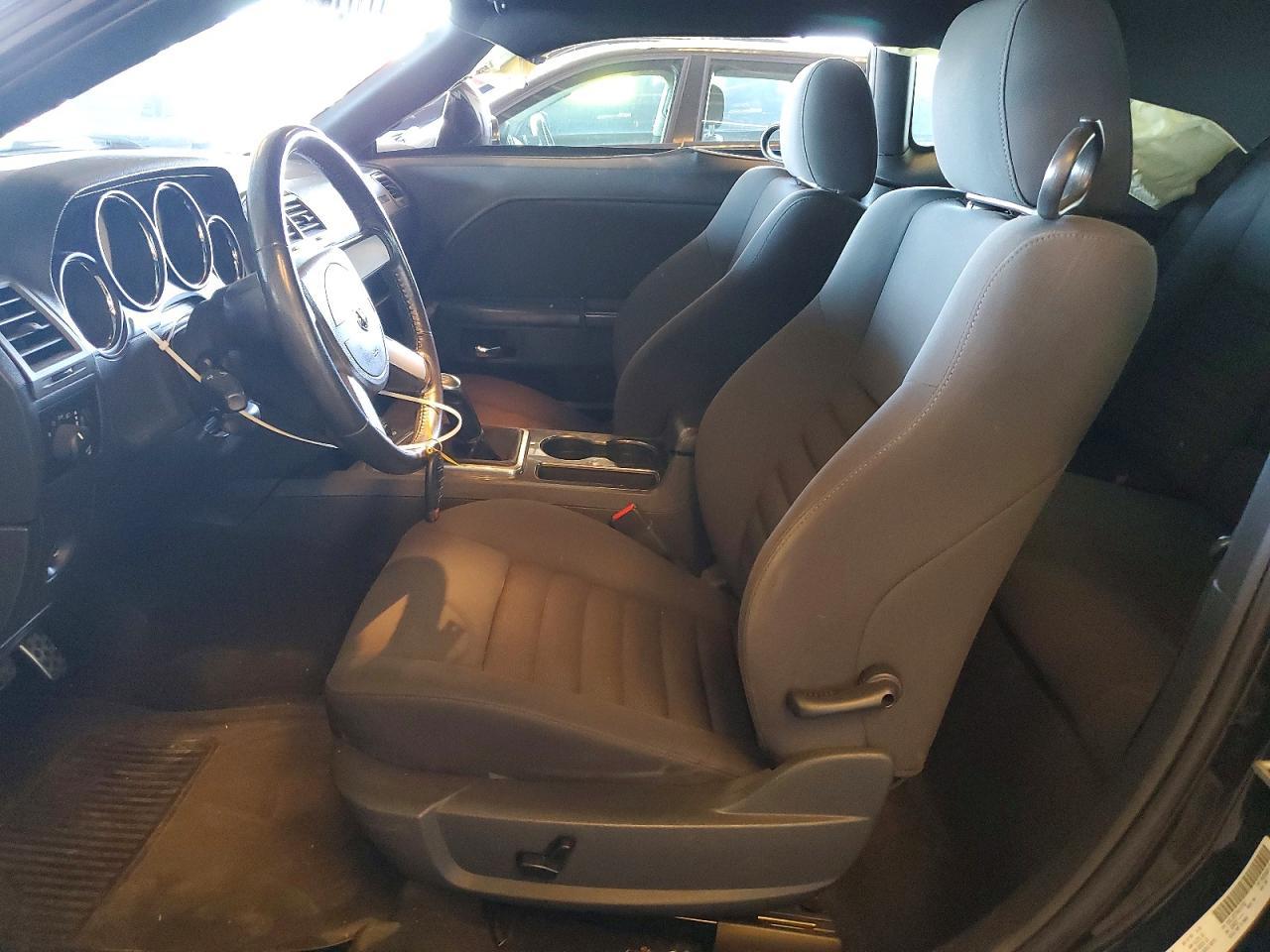 2010 Dodge Challenger r