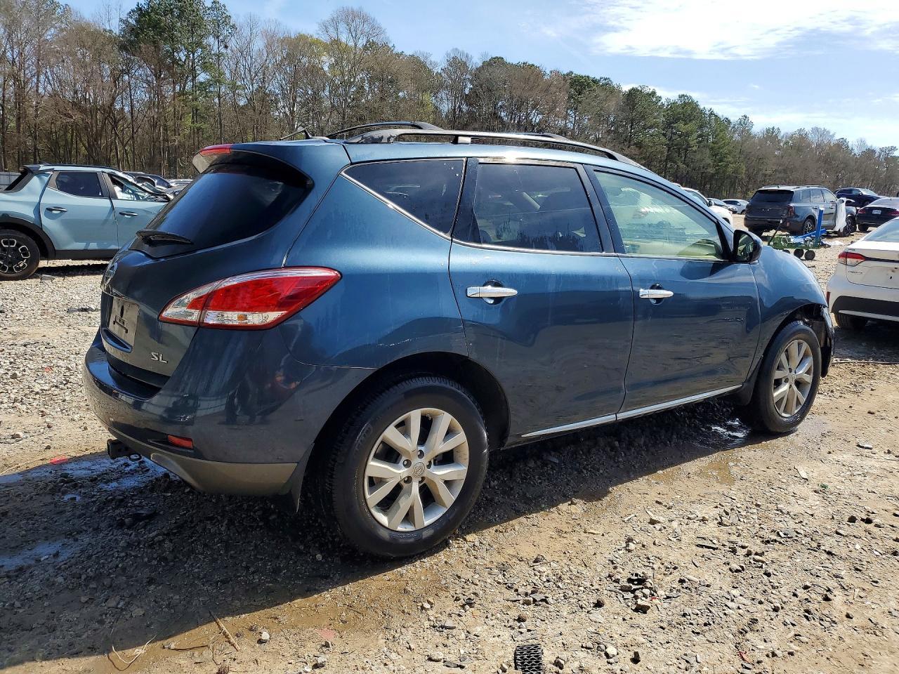 2013 Nissan Murano s