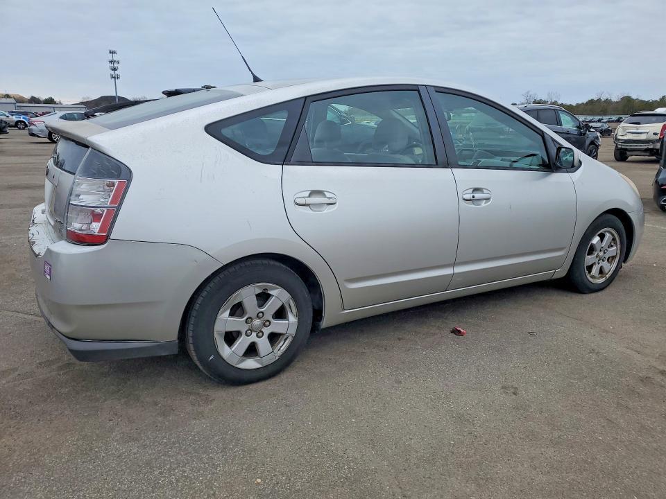 2005 Toyota Prius Base