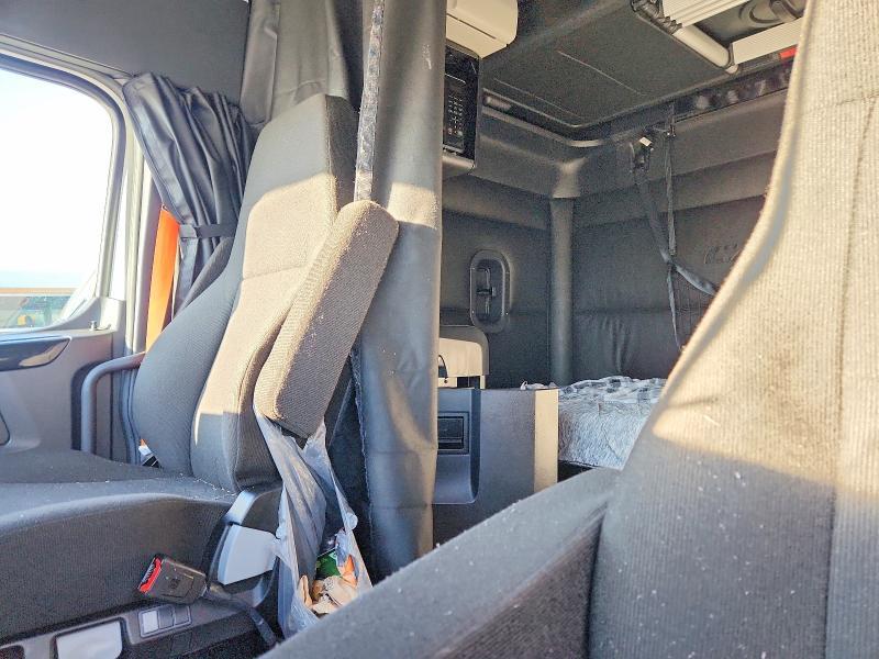 2023 Freigliner 2023 Freightliner Cascadia 126 Semi Truck