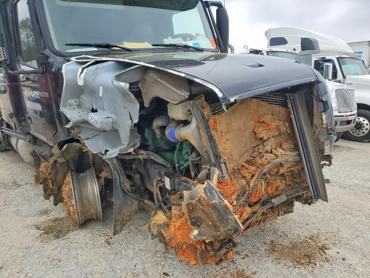 2021 Volv O VNL Semi Truck