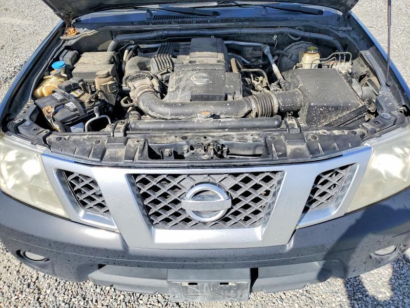 2015 Nissan Frontier sv V6