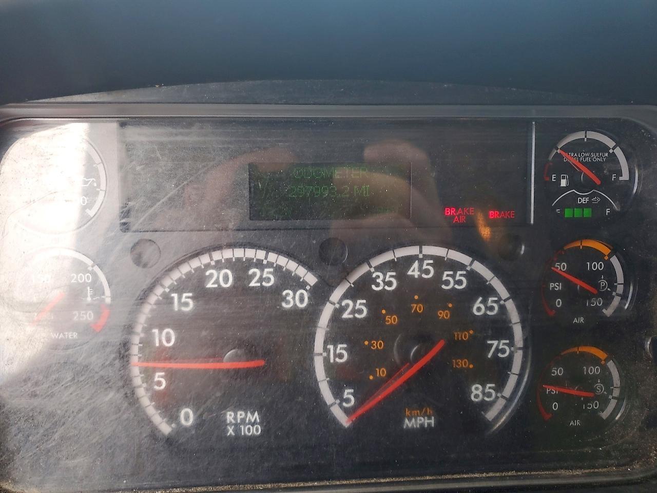 2020 Freigliner 2020 Freightliner Business Class M2 BOX Truck