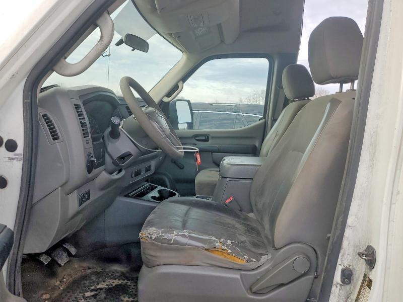 2012 Niss An nv 2500 Delivery van