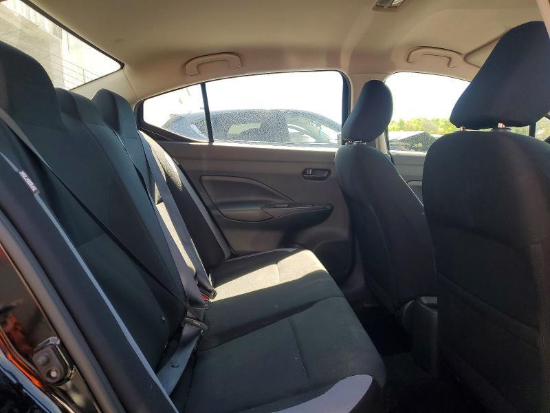 2025 Nissan Versa s