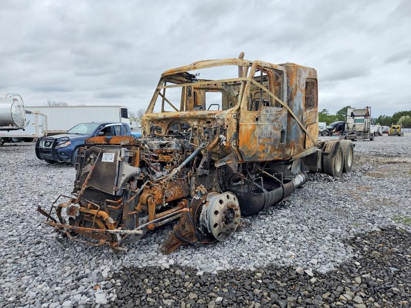 2013 International LF687 Semi Truck