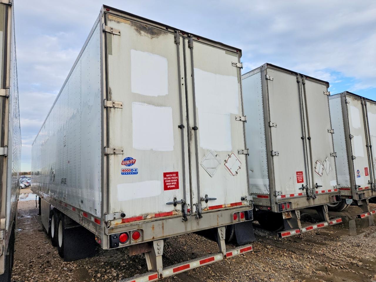2014 Utility VS2DX DRY Van Trailer