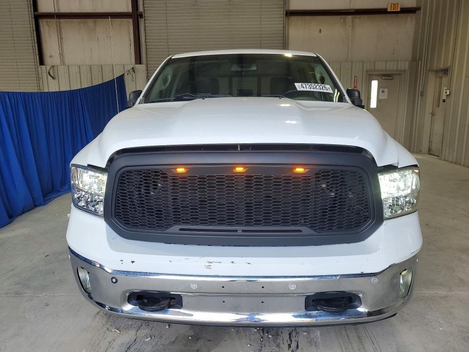 2015 Dodge RAM 1500 SLT