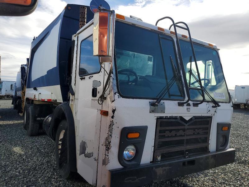 2008 Mack LEU613 Refuse Truck
