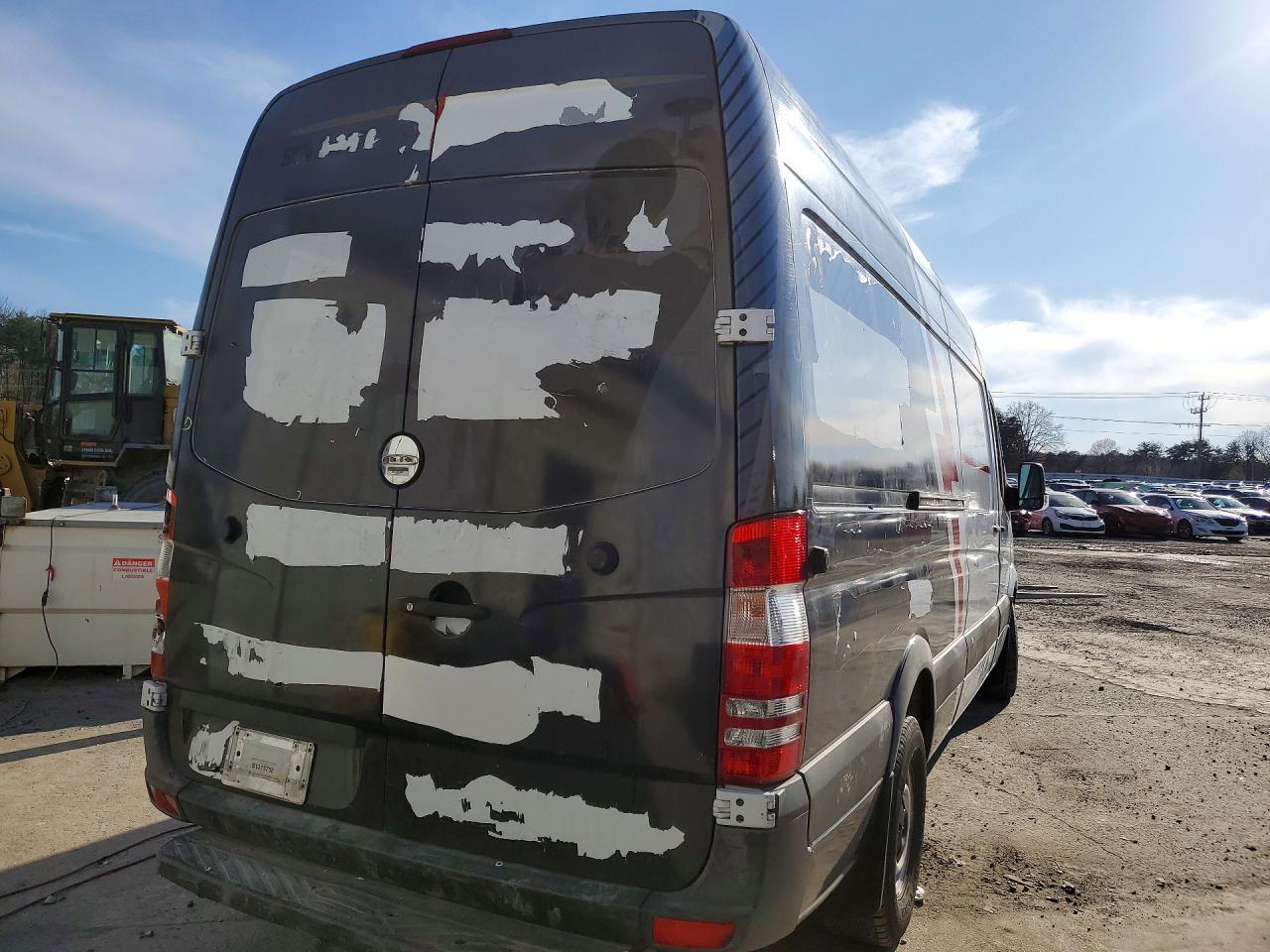 2015 Freightliner Sprinter 2500 Utility / Service Van