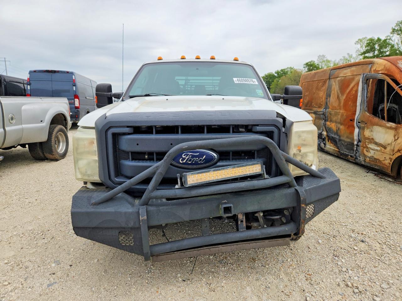 2015 Ford F350 Super Duty Flatbed Truck