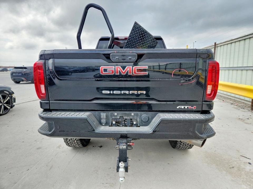 2021 GMC Sierra K2500 AT4