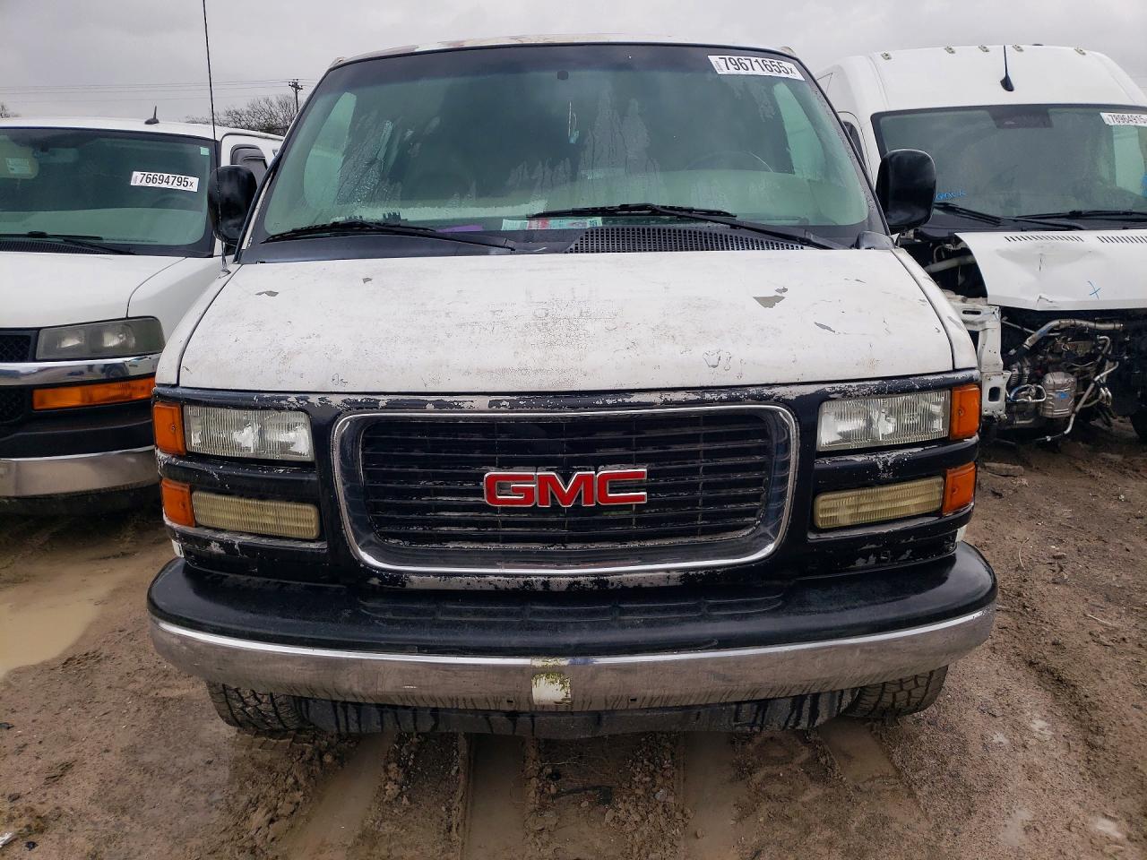 2001 GMC Savana 2500 Utility / Service Van