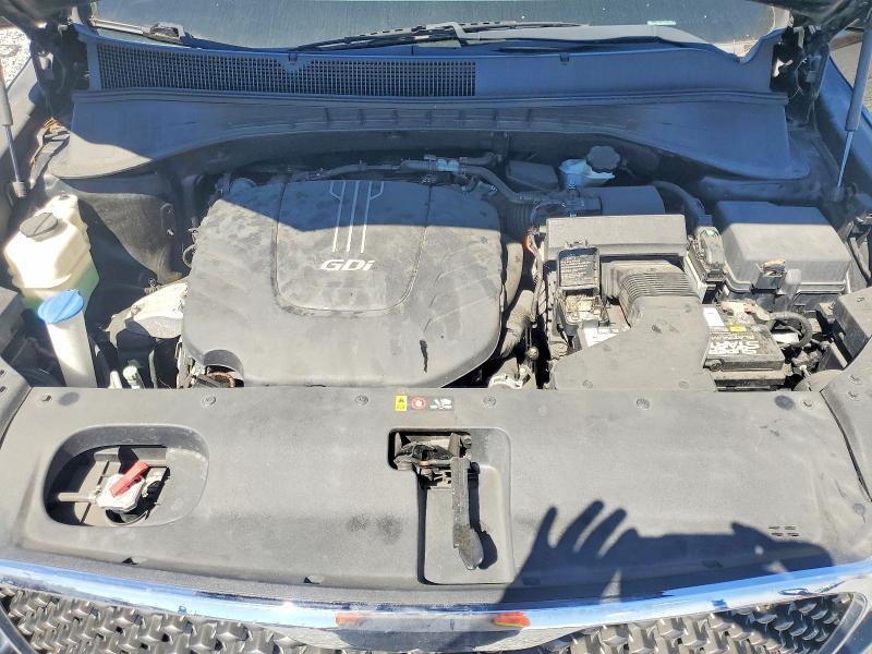 2016 KIA Sorento sx V6