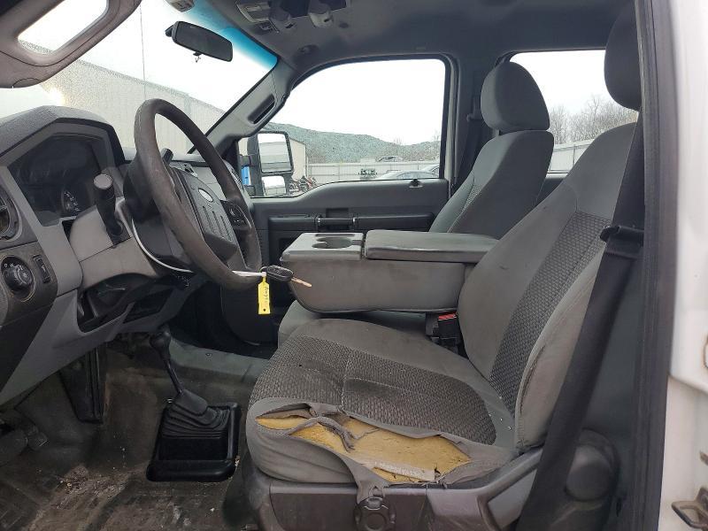 2014 Ford F250 Super Duty Flatbed Truck