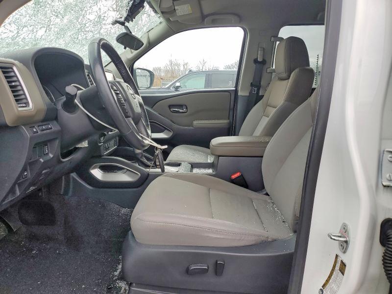 2022 Nissan Frontier SV