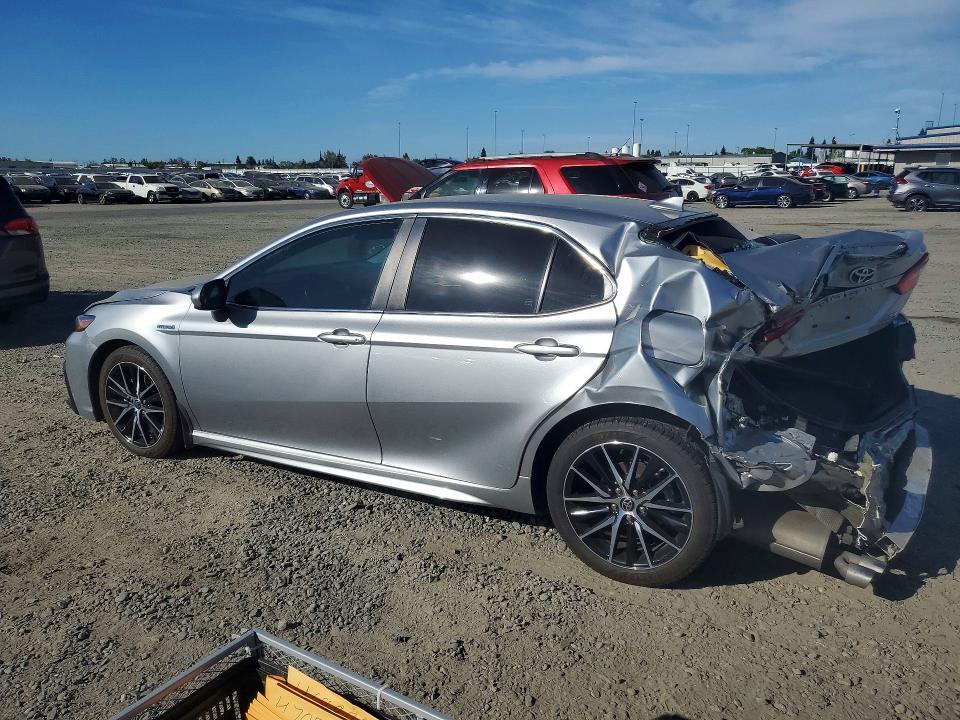 2021 Toyota Camry Hybrid se
