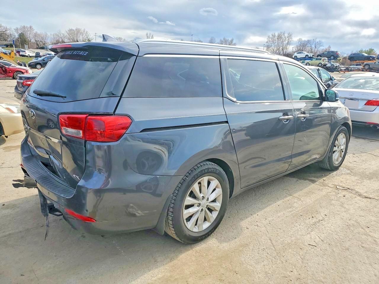 2017 KIA Sedona ex
